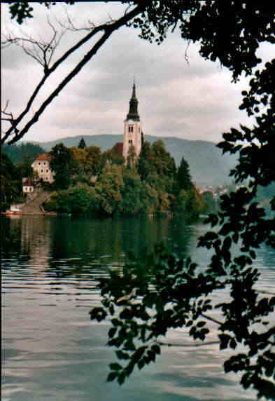 Eilandje in het meer van Bled